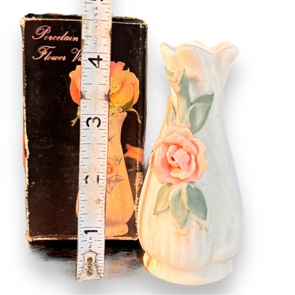 VTG Miniature Genuine Porcelain Rose Bud Vases 1 Used 1 New Both W/ Original Box - Picture 6 of 7
